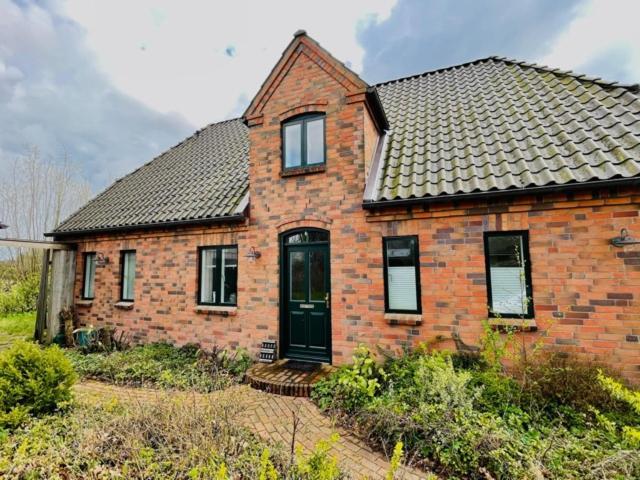 Gaestehaus Zum Krug Husum  Extérieur photo